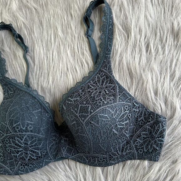 Berlei Barely There Bra Womens Size 34C Green Lightly Lined Underwire - Picture 3 of 7